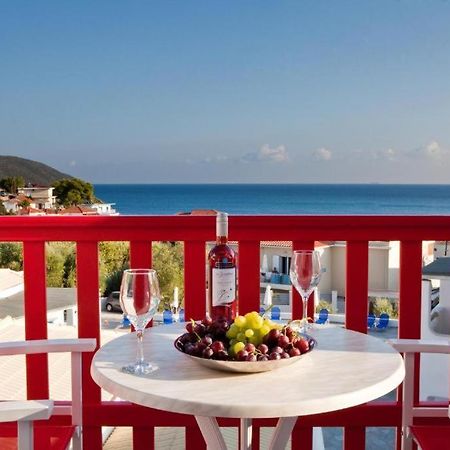 Viva Mare Foinikounta Aparthotel Finikounta Exterior foto