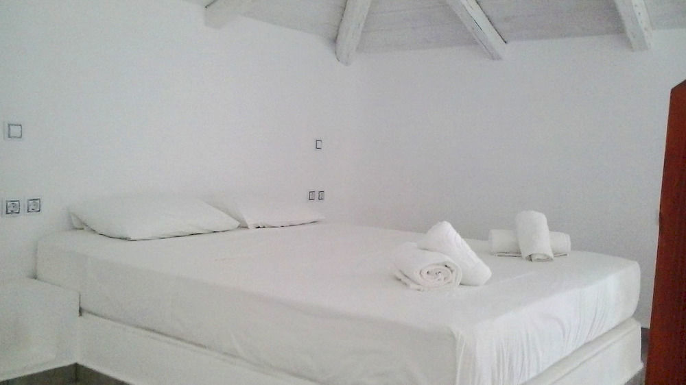 Viva Mare Foinikounta Aparthotel Finikounta Exterior foto