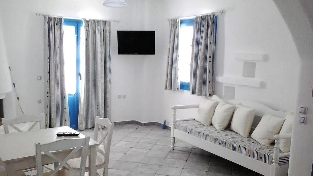 Viva Mare Foinikounta Aparthotel Finikounta Exterior foto